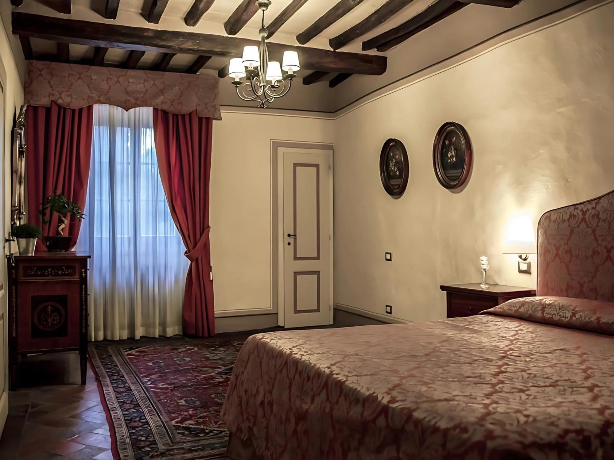 Il Pino Couette-café San Gimignano
